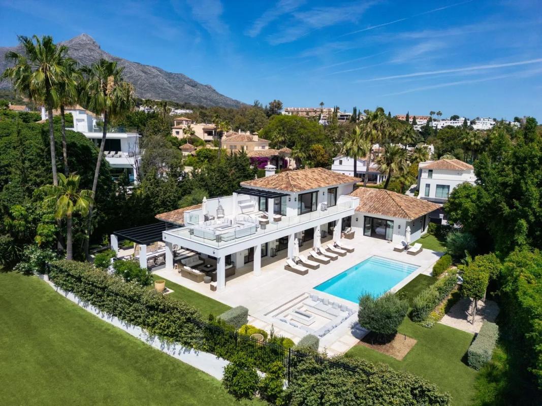 Venta de chalet independiente en Barrio Puerto Banús, Marbella
photo 1