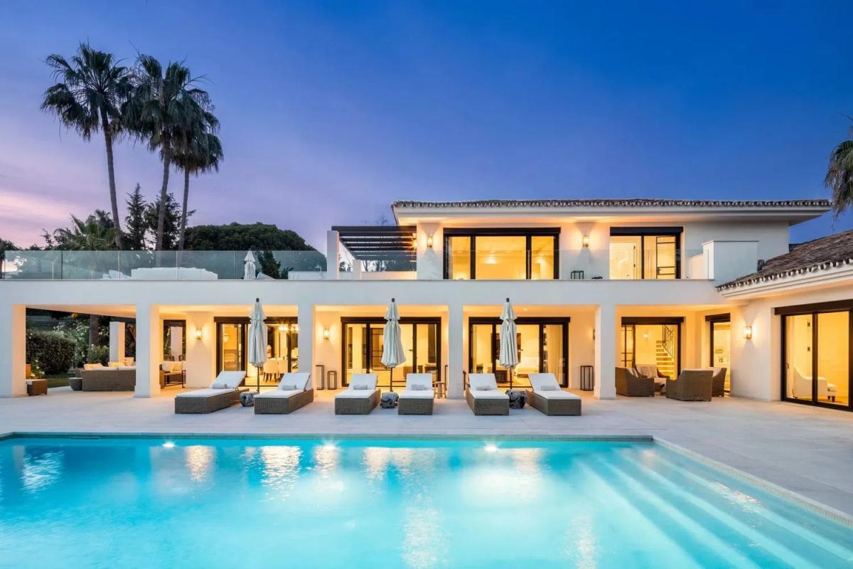 Venta de chalet independiente en Barrio Puerto Banús, Marbella
photo 2