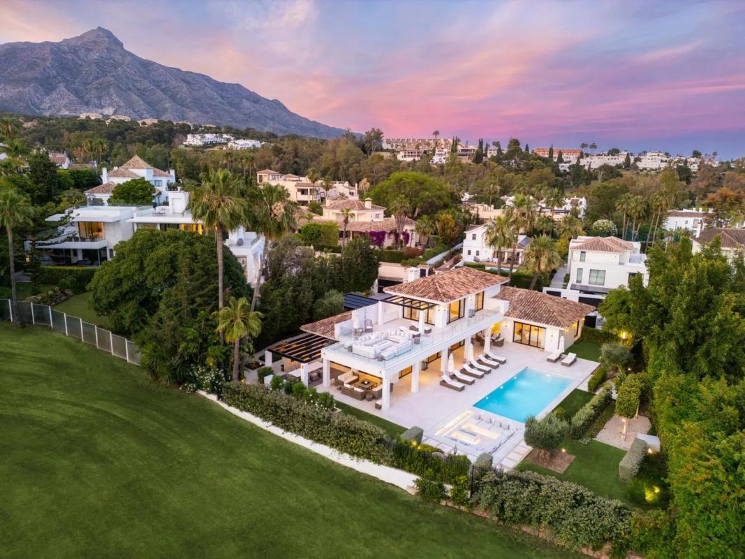 Venta de chalet independiente en Barrio Puerto Banús, Marbella
photo 3