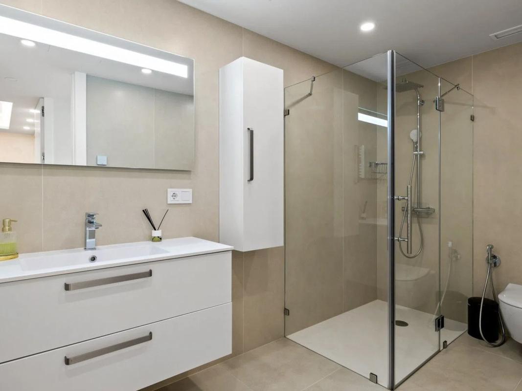 Sale of apartment in Barrio Los Naranjos, Marbella
photo 4