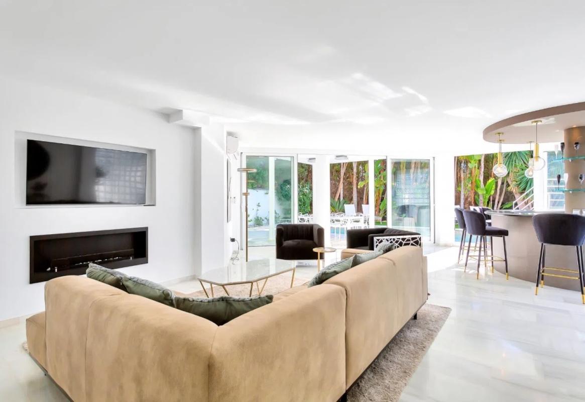 Venta de chalet independiente en Calle los Gladiolos, Marbella
photo 3