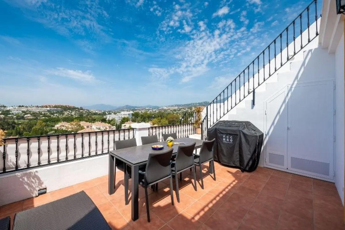 Venta de chalet independiente en Barrio Nueva Andalucía, Marbella
photo 5