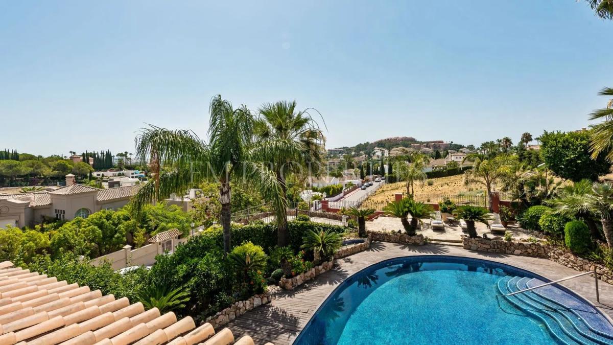 Venta de chalet independiente en Calle Avenue del Prado s/n, Marbella
photo 2