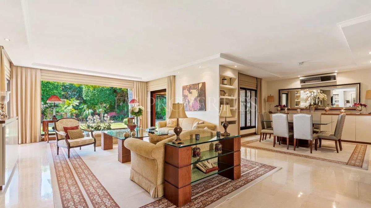 Venta de chalet independiente en Calle Avenue del Prado s/n, Marbella
photo 3