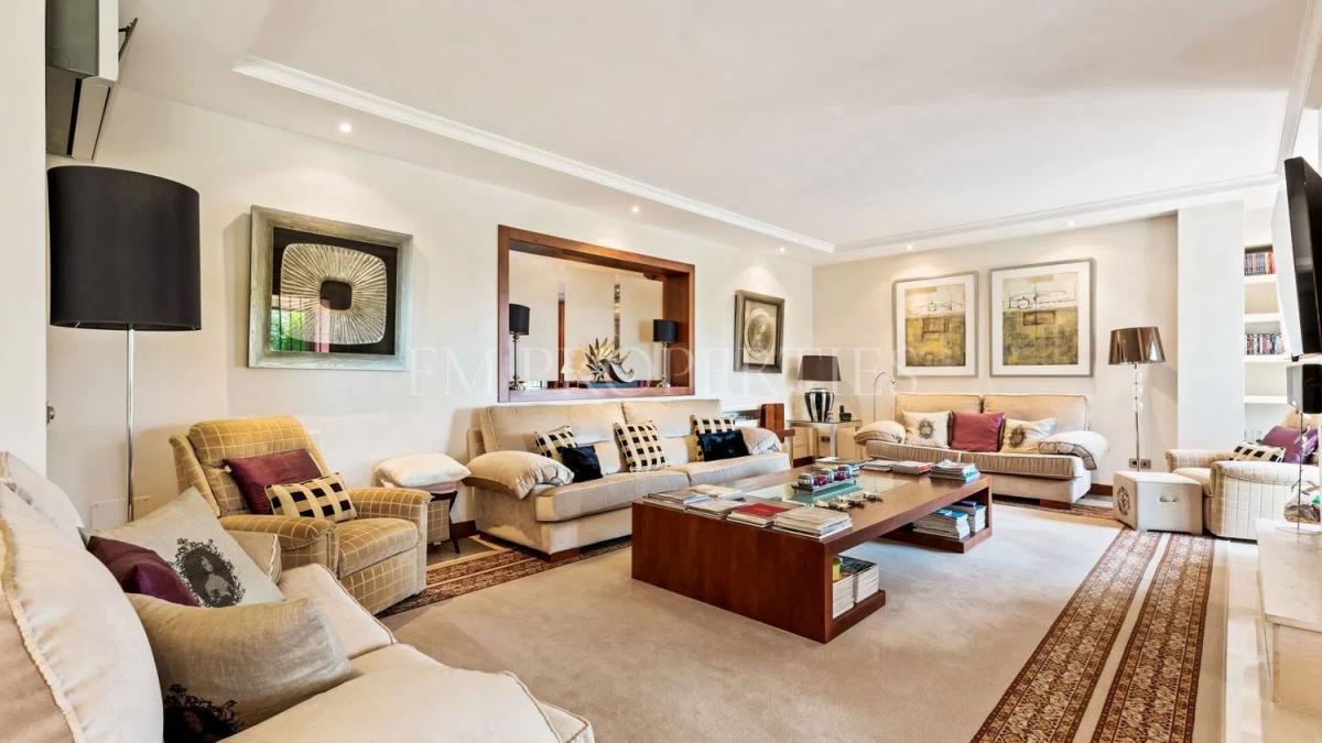 Venta de chalet independiente en Calle Avenue del Prado s/n, Marbella
photo 5
