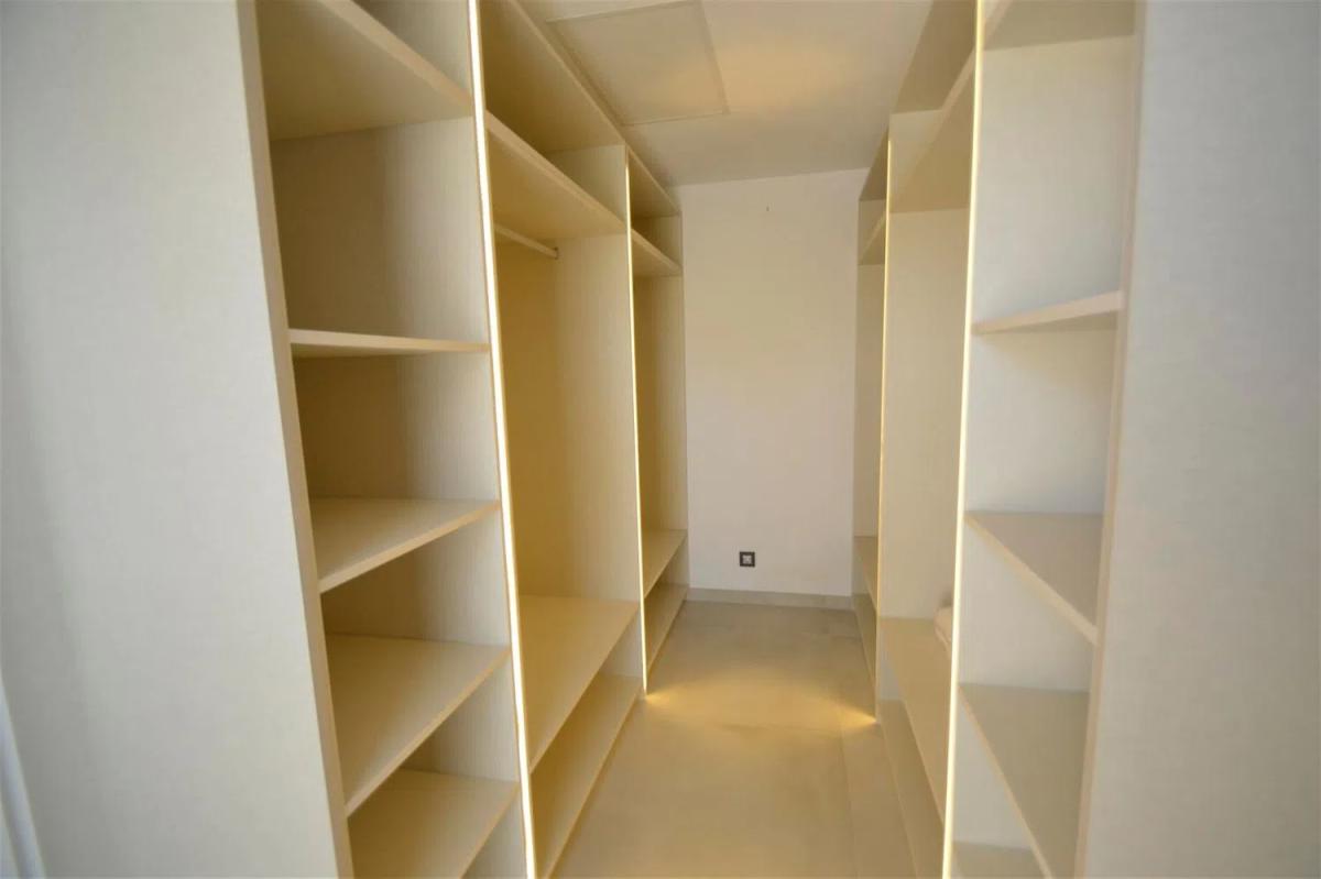 Venta de chalet independiente en Calle Londres, 1, Marbella
 photo 3