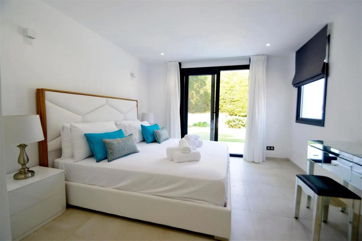 Venta de chalet independiente en Calle Londres, 1, Marbella
 photo 5