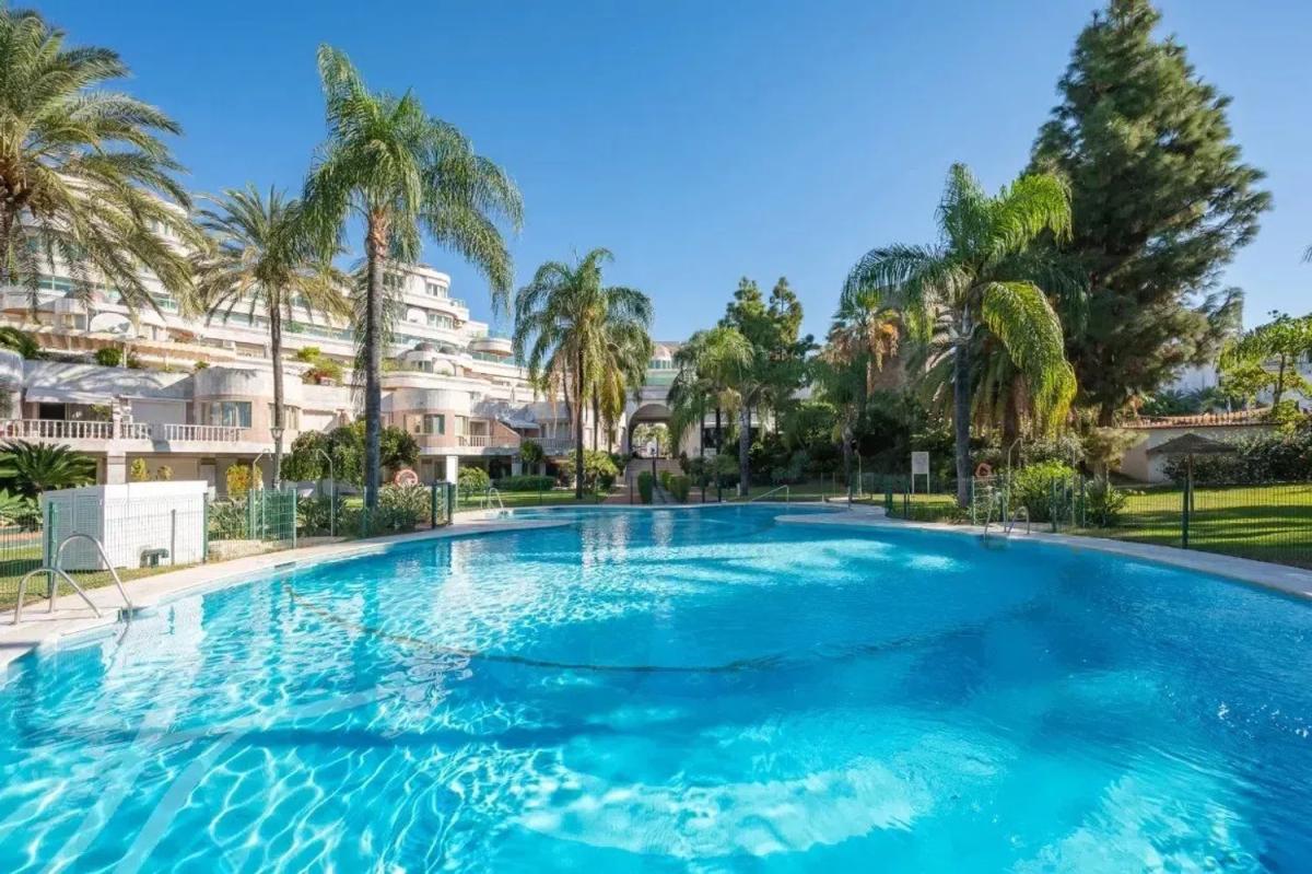 Sprzedaż duplexu w Barrio Puerto Banús, Marbella photo 2