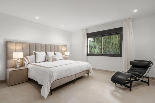 Chalet independiente en venta en  Barrio Los Naranjos, Marbella photo 4