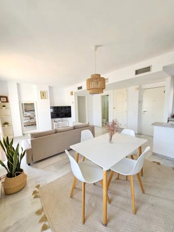 Penthouse for sale in  Urb. Los Naranjos, Marbella photo 2