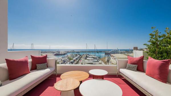 Penthouse for sale in  Avenida de Julio Iglesias, Marbella photo 1