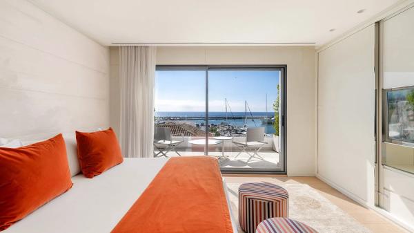 Penthouse for sale in  Avenida de Julio Iglesias, Marbella photo 4