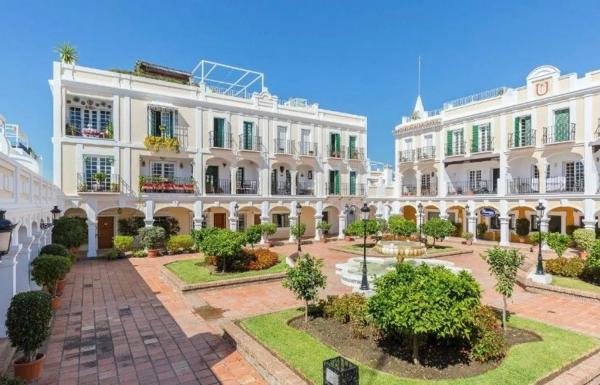 Дуплекс на продажу в Barrio Aloha, Марбелья photo 1