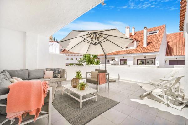 Dupleks na sprzedaż w Calle las Ventas, 4 -374, Marbella photo 1