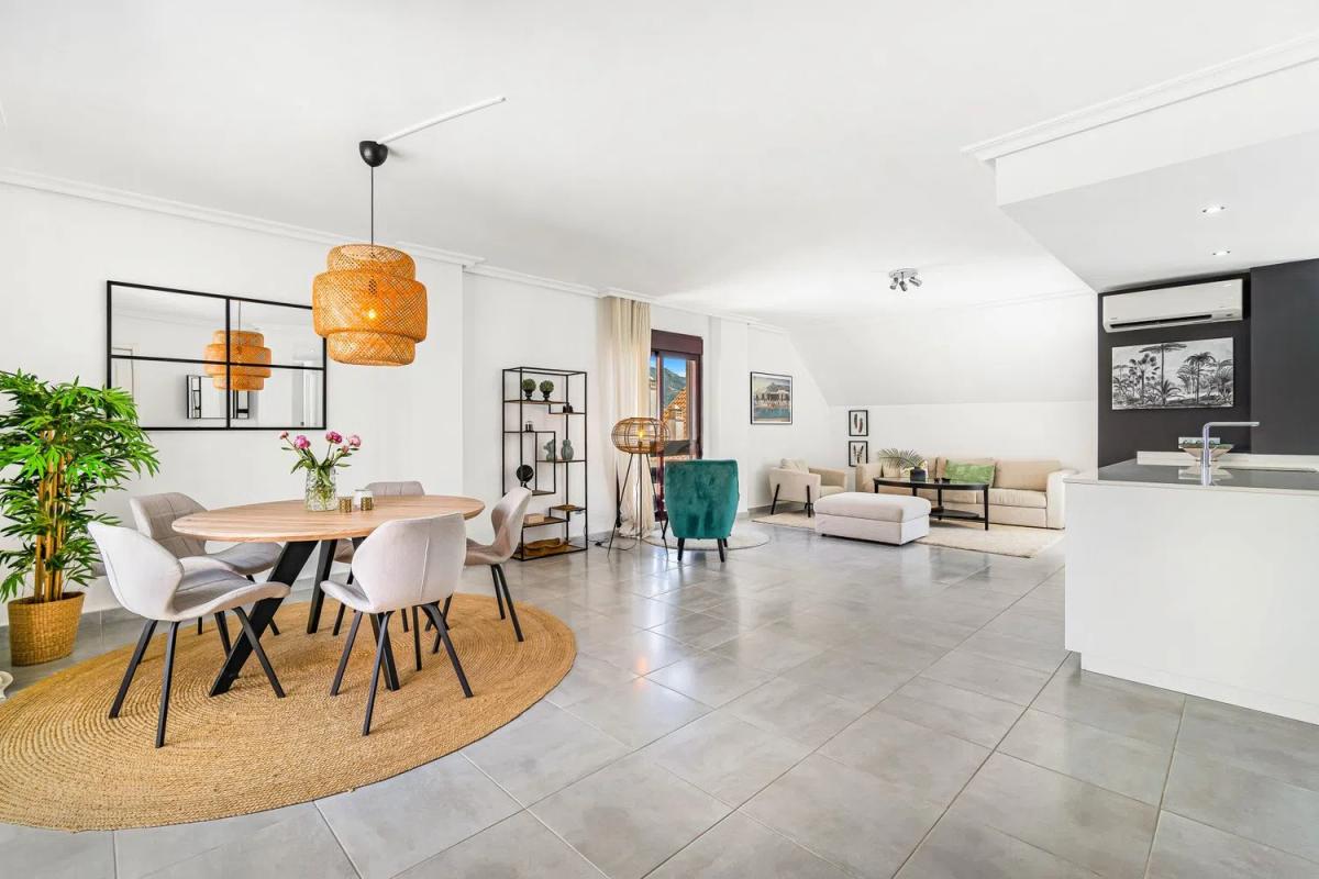 Duplex sale in Calle las Ventas, 4 -374, Marbella photo 5