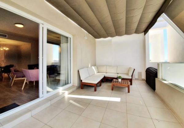 Penthouse for sale in  Calle Torrente Ballester, Marbella photo 1