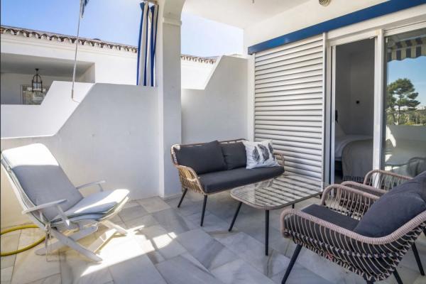 Penthouse for sale in  Barrio Aloha, Marbella photo 3