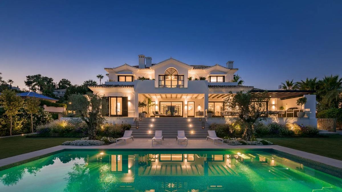 Venta de chalet independiente en Barrio Los Naranjos, Marbella
photo 4