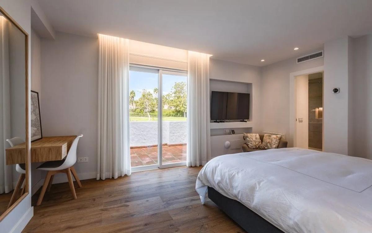 Venta de chalet independiente en Barrio Las Brisas, Marbella
photo 5