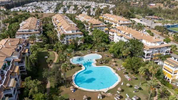 Penthouse for sale in  Avenida Avenue Príncipe Salman s/n, Marbella photo 1