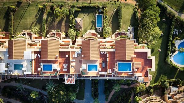 Penthouse for sale in  Barrio Los Naranjos, Marbella photo 3