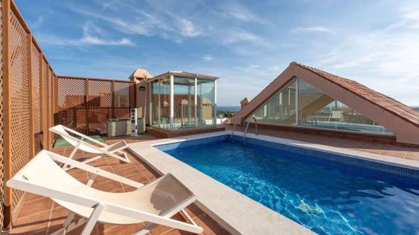 Dupleks na sprzedaż w Magna marbella, Marbella thumbnail 1