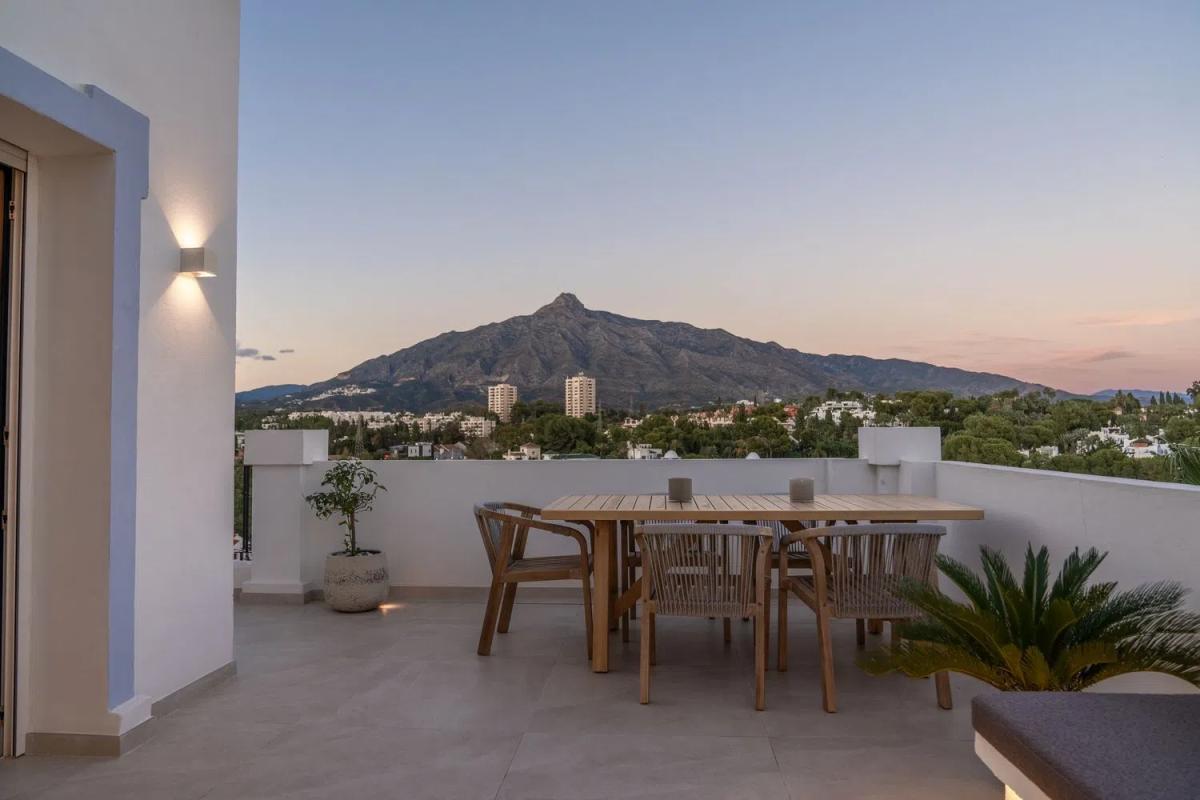 Sprzedaż duplexu w Barrio Nueva Andalucía, Marbella photo 5