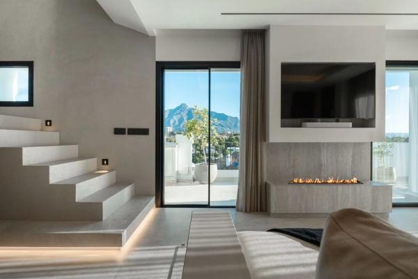 Penthouse for sale in  Avenida de Lola Flores, 16, Marbella photo 3