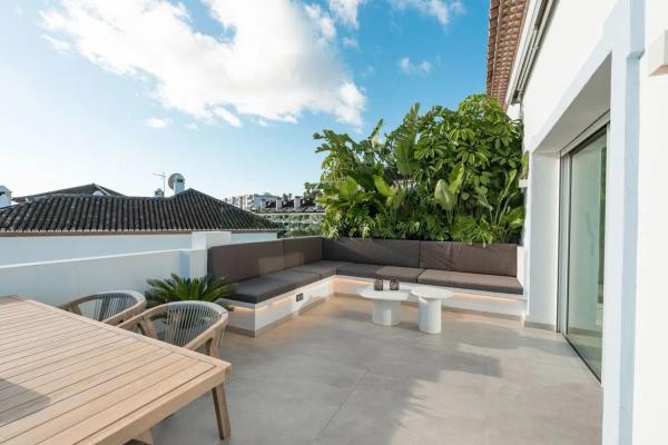 Penthouse for sale in  Avenida de Lola Flores, 16, Marbella photo 4