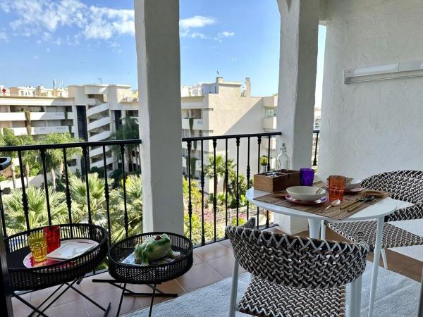Studio for sale in Avenida Rotary Internacional s/n, Marbella thumbnail 1