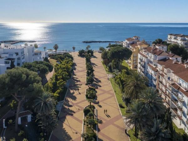 Dupleks na sprzedaż w Barrio Nueva Andalucía, Marbella thumbnail 1