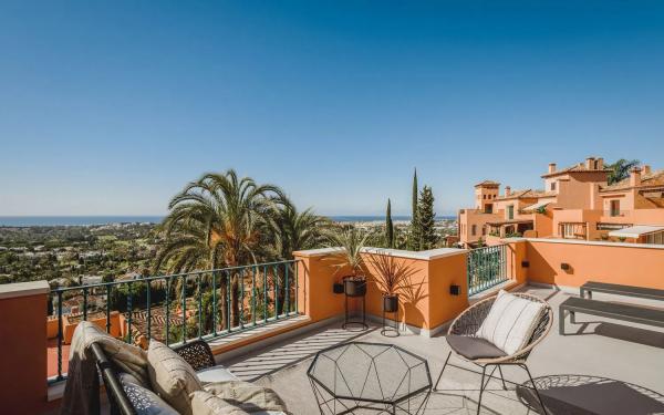 Dupleks na sprzedaż w Barrio Los Naranjos, Marbella photo 4