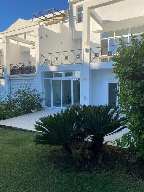 Venta de chalet independiente en Barrio Los Naranjos, Marbella
 photo 2