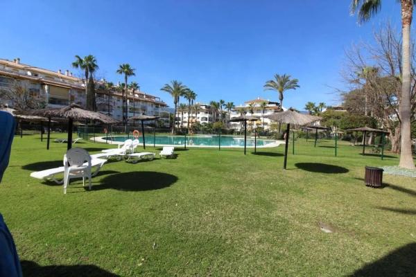 Sale of flat in Calle Pablo Picasso, Catral
thumbnail 2
