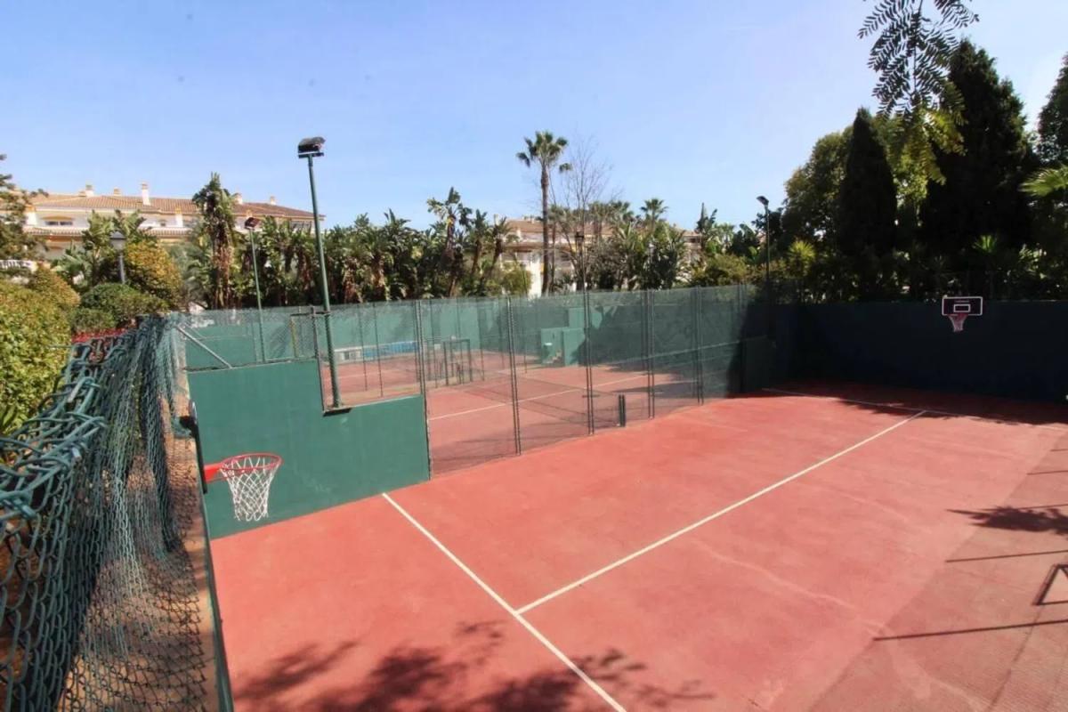 Sale of apartment in Calle Pablo Picasso, Catral
photo 5