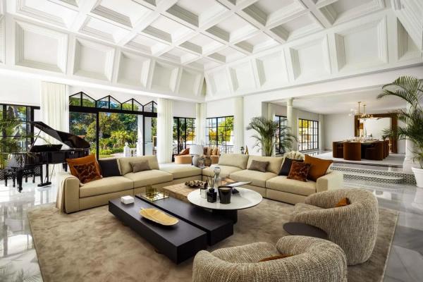 Chalet independiente en venta en Barrio Aloha, Marbella thumbnail 1