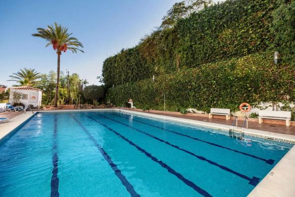 Dupleks na sprzedaż w Calle las Ventas, Marbella photo 1