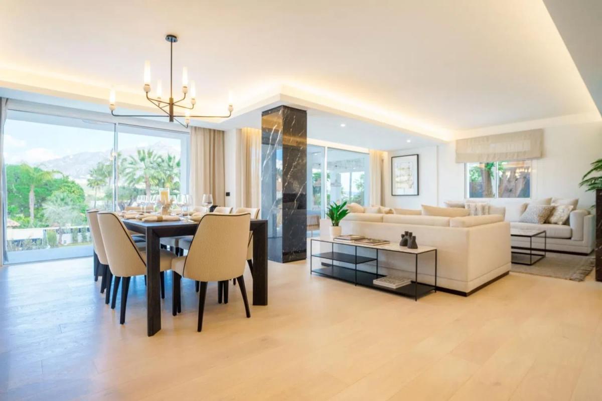 Venta de chalet independiente en Barrio Las Brisas, Marbella
 photo 2