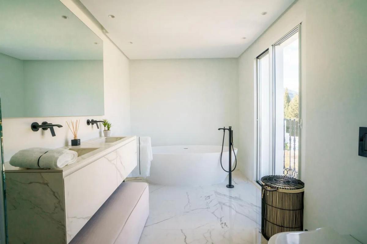Venta de chalet independiente en Barrio Las Brisas, Marbella
 photo 3