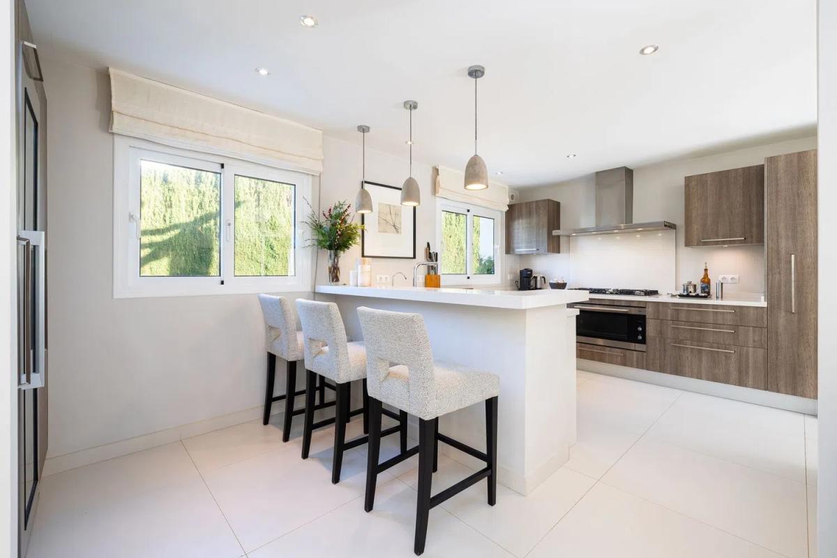Venta de chalet independiente en Barrio Los Naranjos, Marbella
photo 4