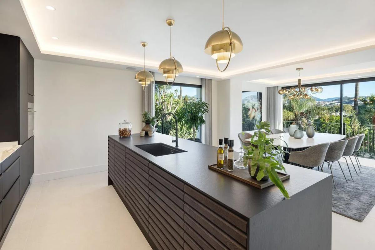 Venta de chalet independiente en Avenida Avenue Avenue Generalife, Marbella
 photo 2