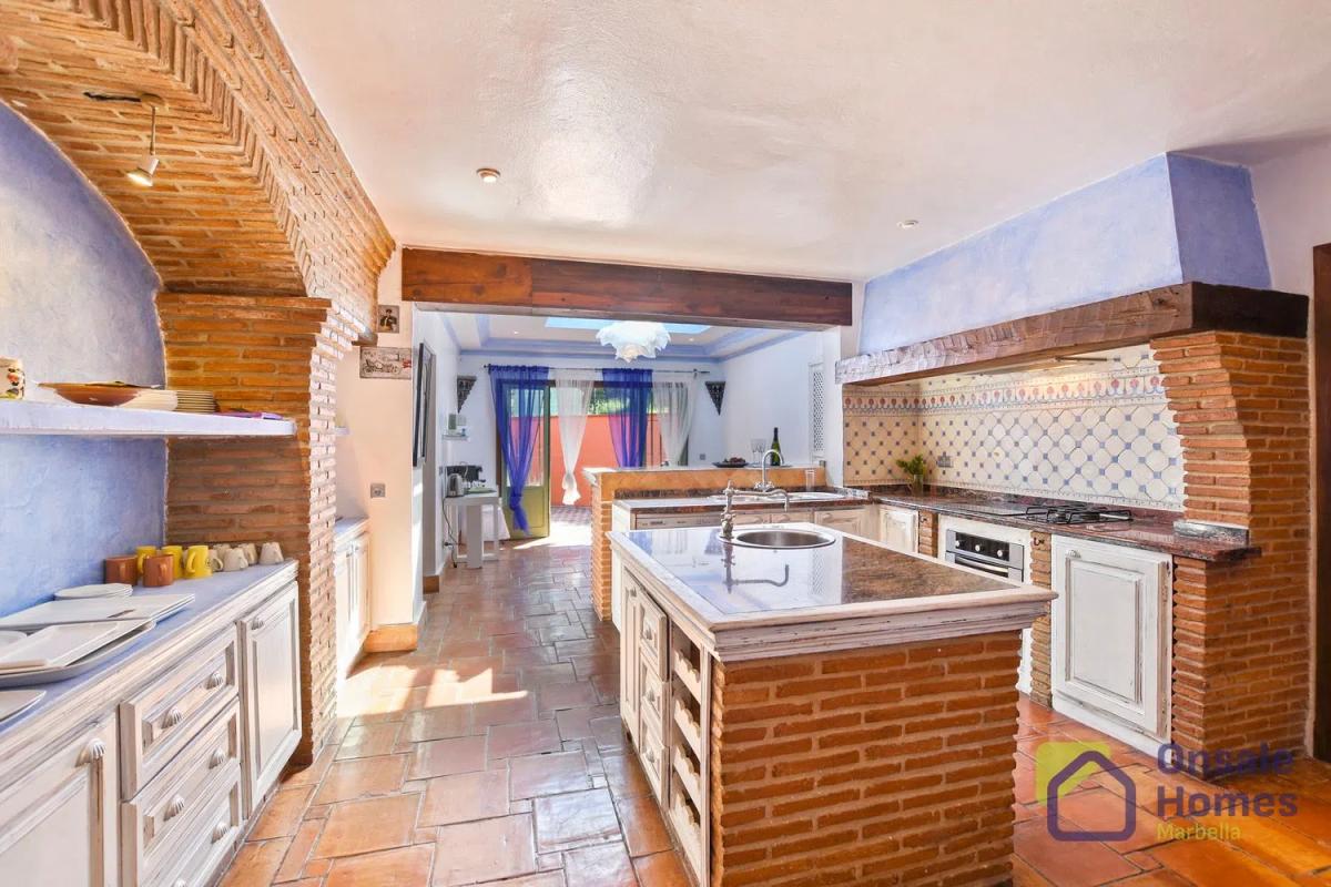 Продажа отдельного шале в Nueva andalucia s/n, Марбелла photo 3
