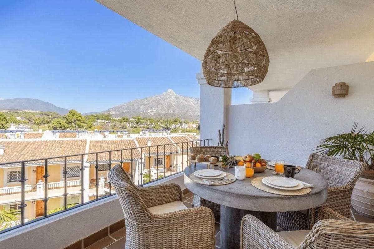 Sprzedaż duplexu w Barrio Aloha, Marbella photo 2