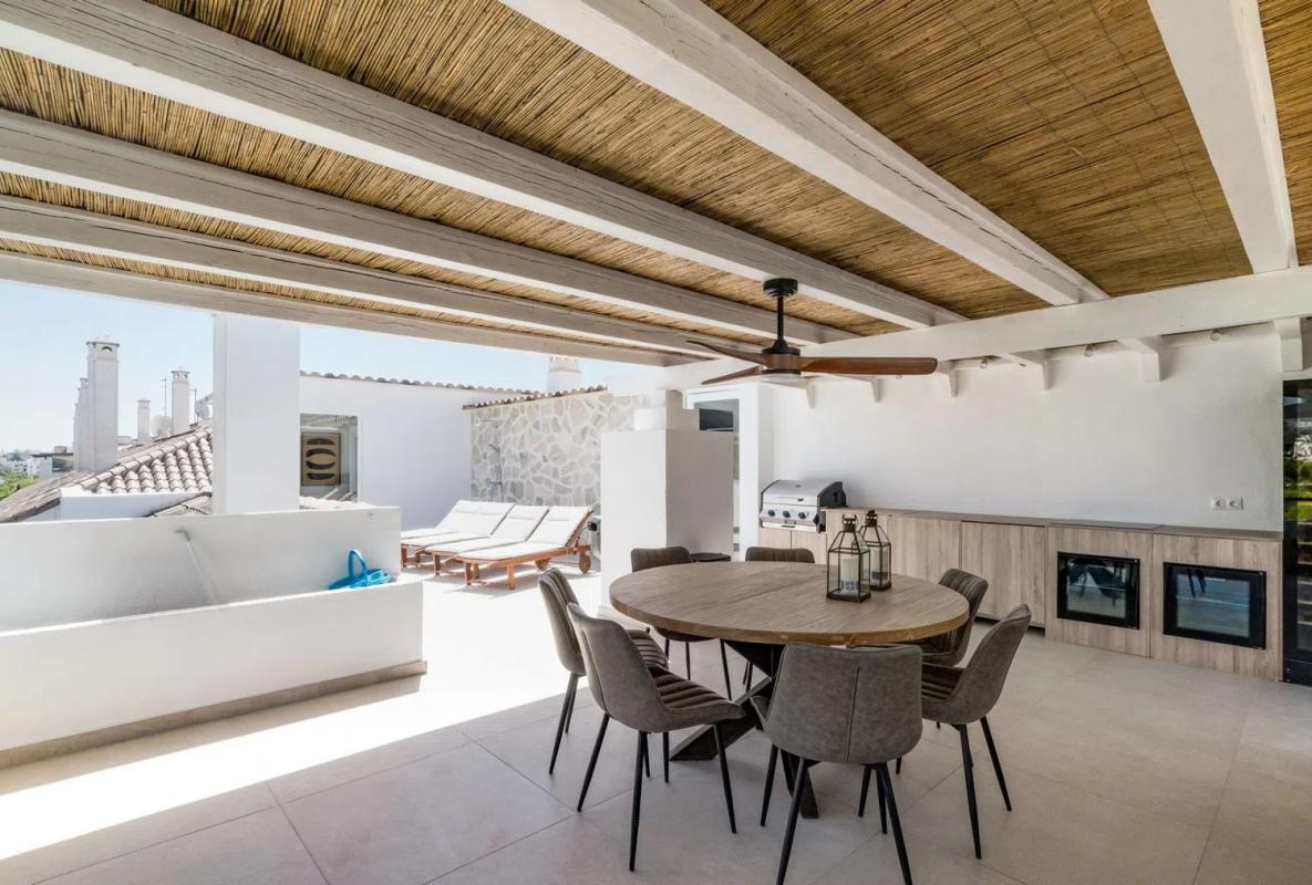 Sprzedaż duplexu w Barrio Nueva Andalucía, Marbella photo 1