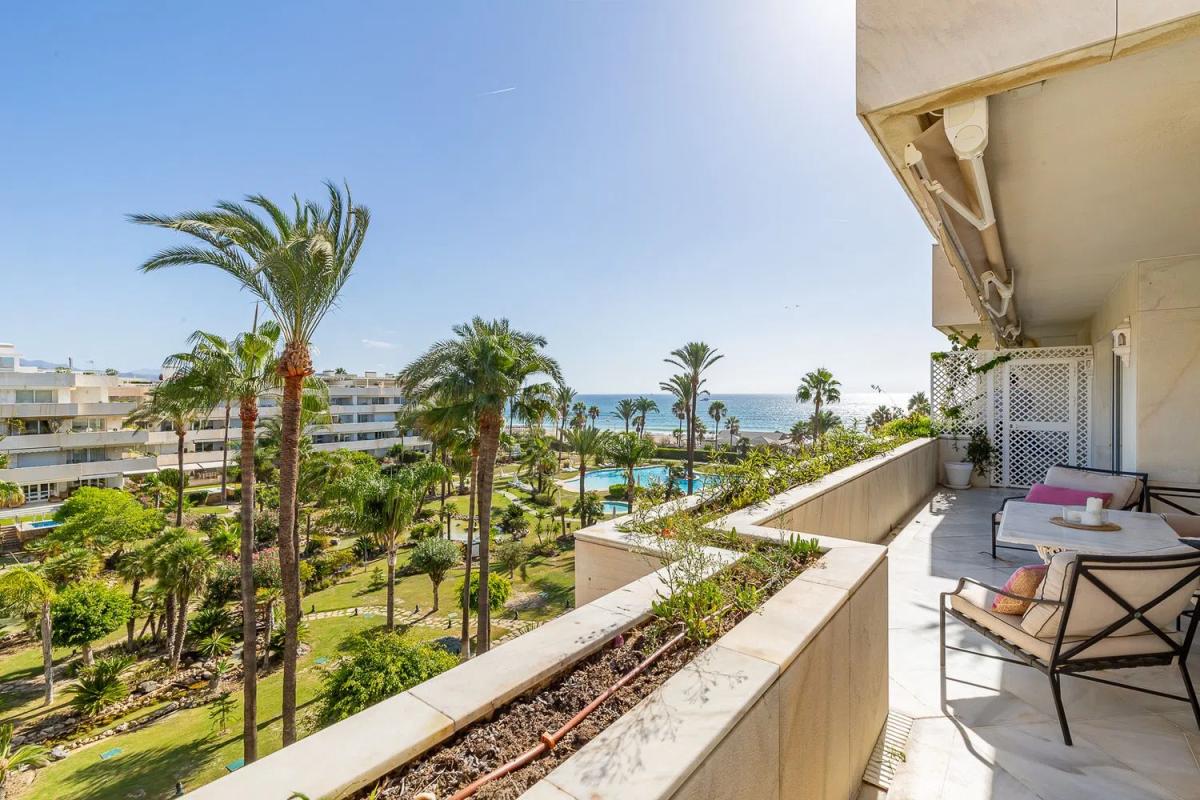 Sprzedaż duplexu w Calle los Granados, 24, Marbella photo 2