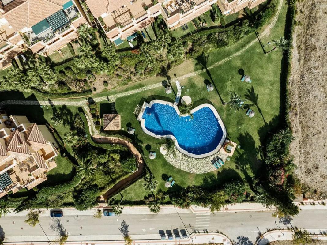 Sale of apartment in Calle 18B Nva Andaluc, Marbella
photo 5
