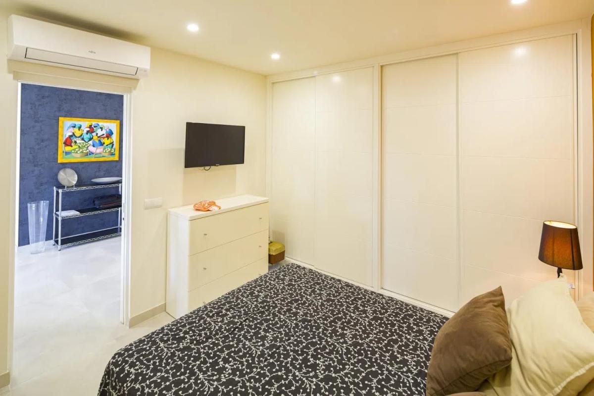 Venta de ático en  Avenida Príncipe Salman s/n, Marbella photo 4