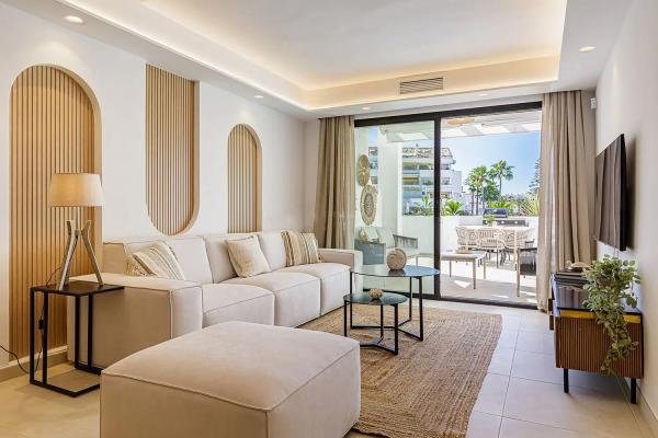 Apartment for sale in Calle de las Adelfas, 17, Marbella photo 1