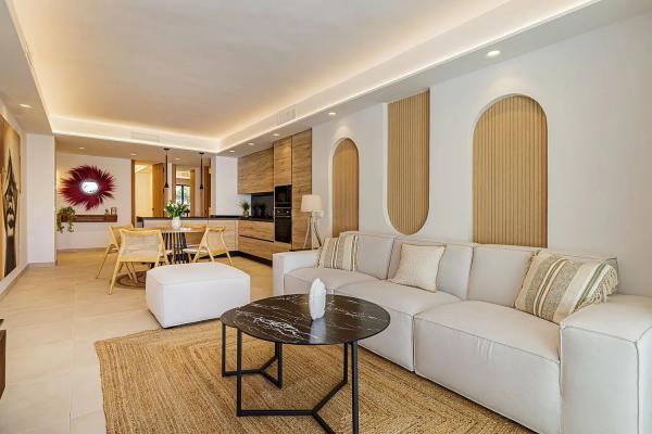 Apartment for sale in Calle de las Adelfas, 17, Marbella thumbnail 1