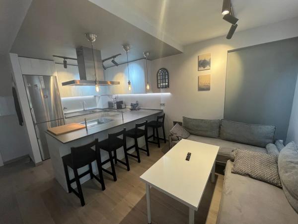 Apartment for sale in Calle Jorge Manrique, Marbella thumbnail 2